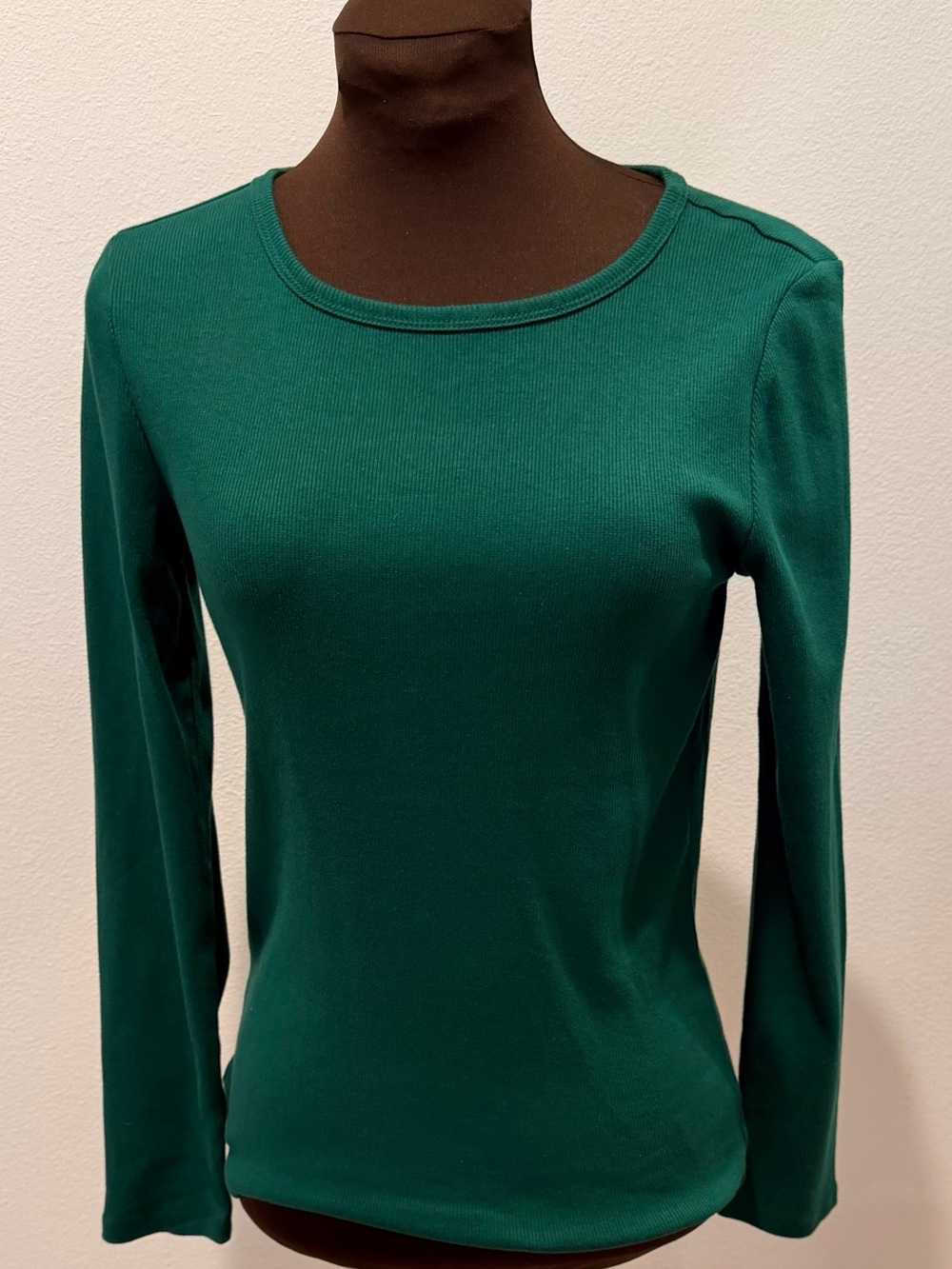 Talbots long sleeve ribbed tee, cotton and spandex.  Petite Medium.
